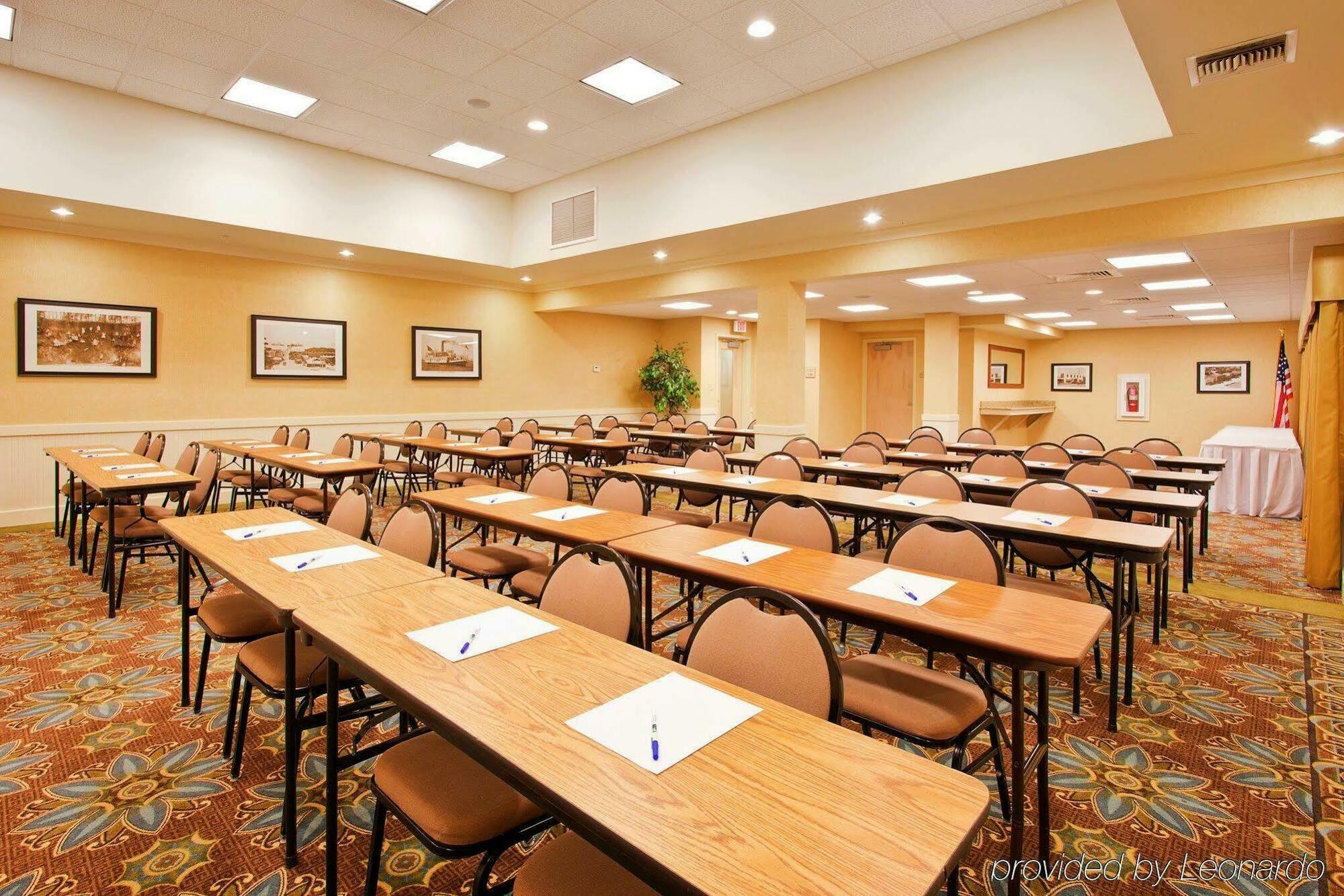 Holiday Inn Express Fairhope - Point Clear By Ihg Экстерьер фото